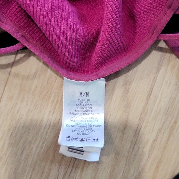 Pink/plum Cropped tank tops. Shein and Aeropostale size medium - Picture 4 of 8